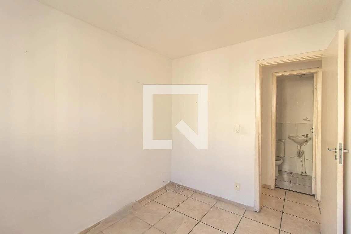 Apartamento com 2 quartos e suíte com banheiro — photo 46