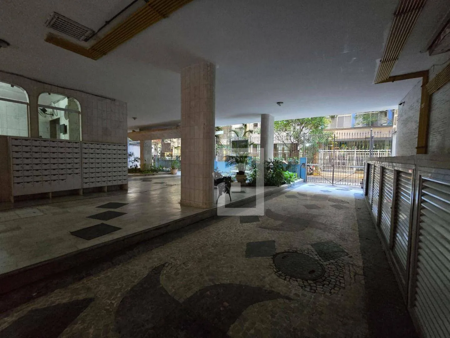 1-bedroom apartment with 24-hour concierge and 32 m² — photo 30