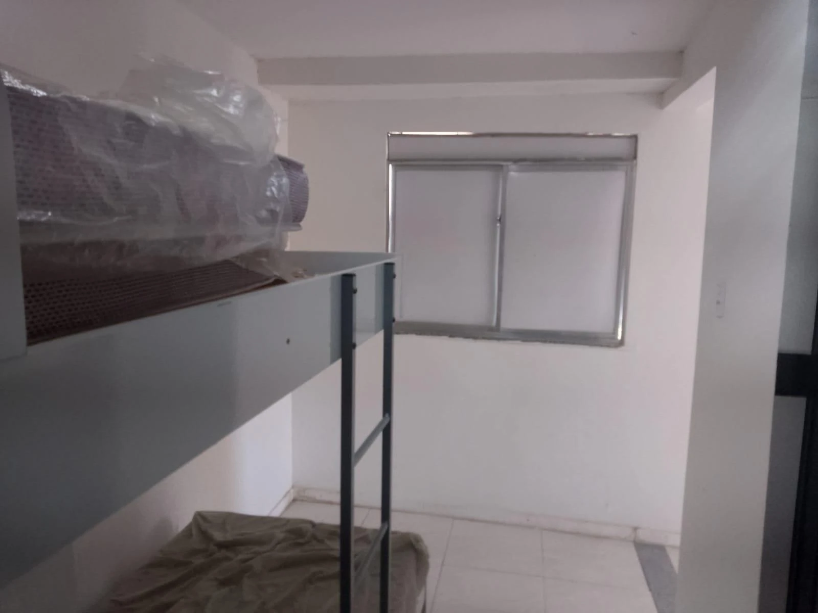 Furnished 2-bedroom apartment with 1 bathroom no parking — photo 8