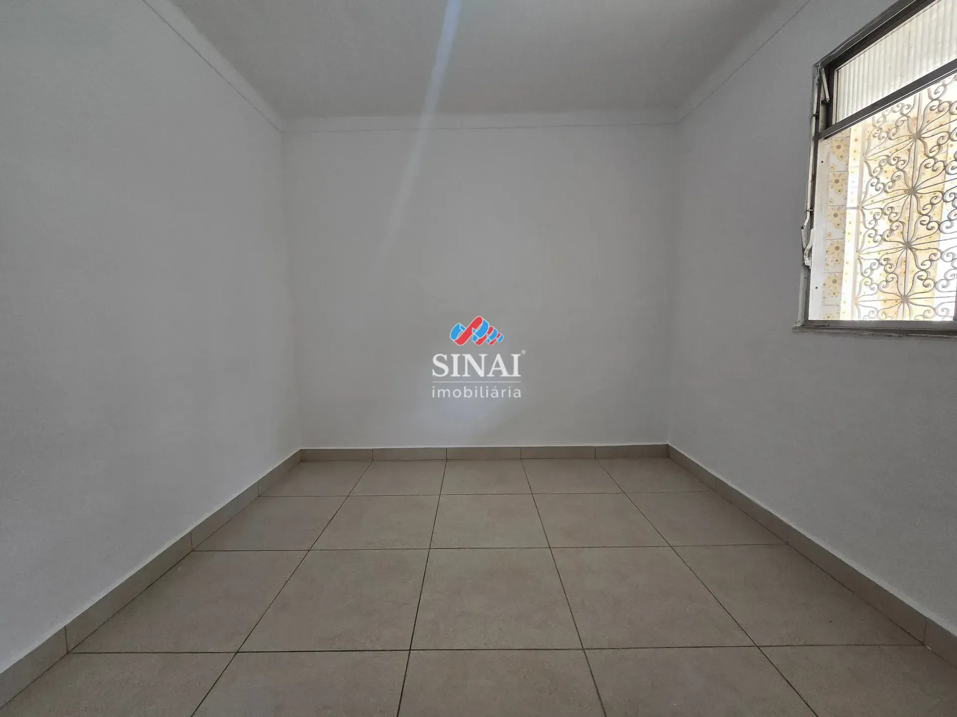 House with 3 bedrooms and 1 bathroom plus 1 parking space — photo 7