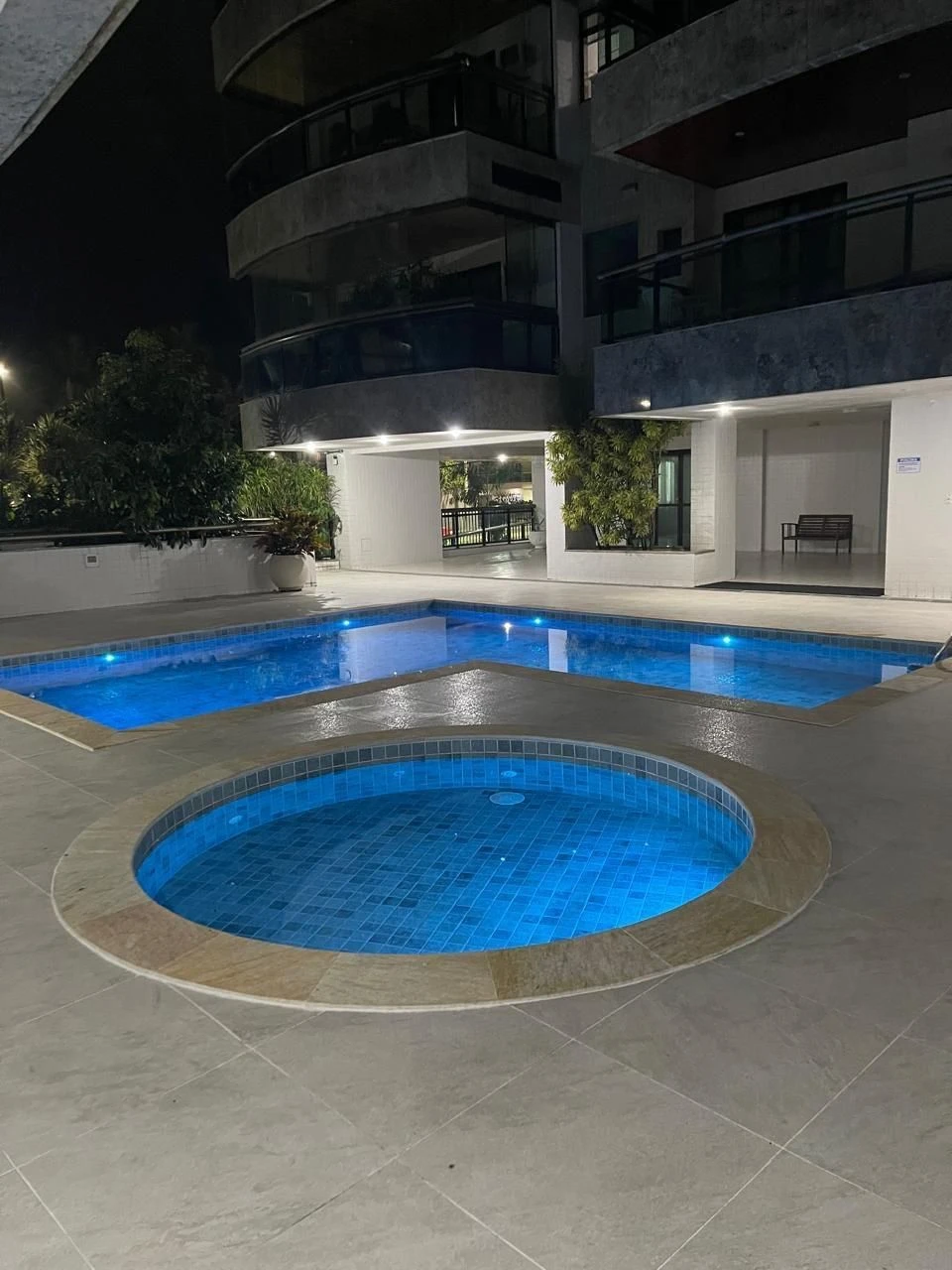Private pool in a 2-bedroom apartment, 111 m² — photo 25