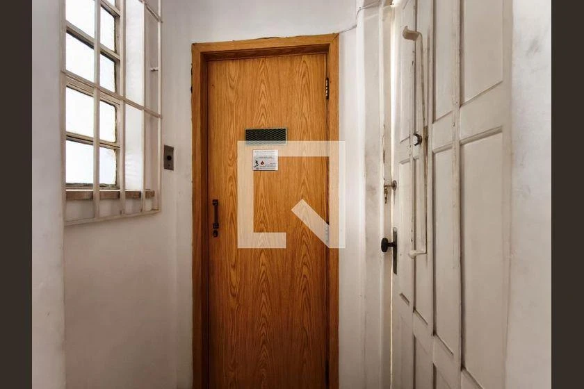 500 m² rental house with 4 bedrooms and 2 bathrooms — photo 32