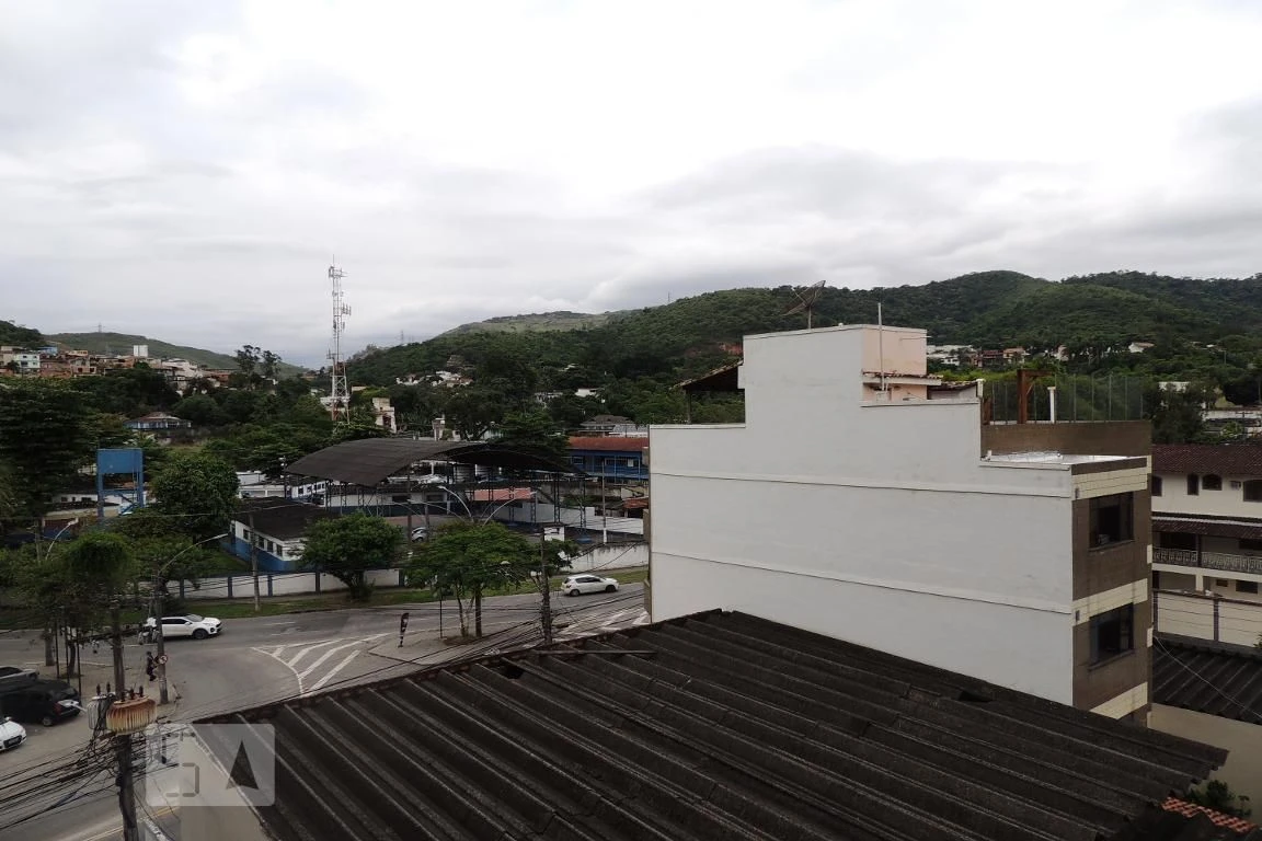 Apartamento de 4 quartos com janelas do piso ao teto — photo 87