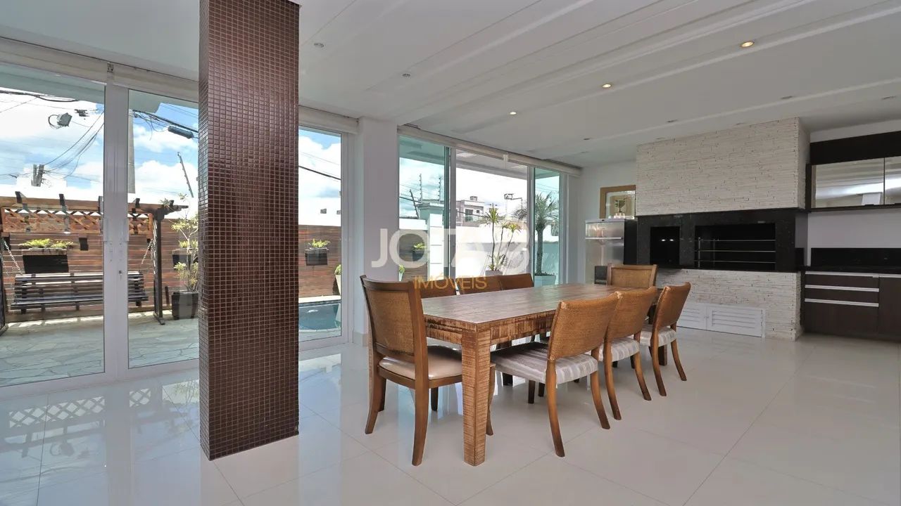 House of 310 m² with 3 en-suite bedrooms and private BBQ — photo 12