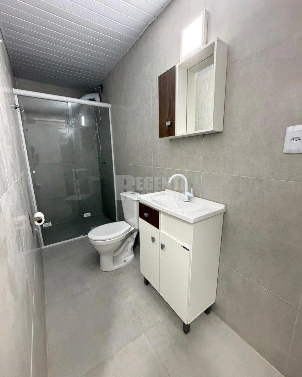 Apartamento de 2 quartos em condomínio com academia — photo 3