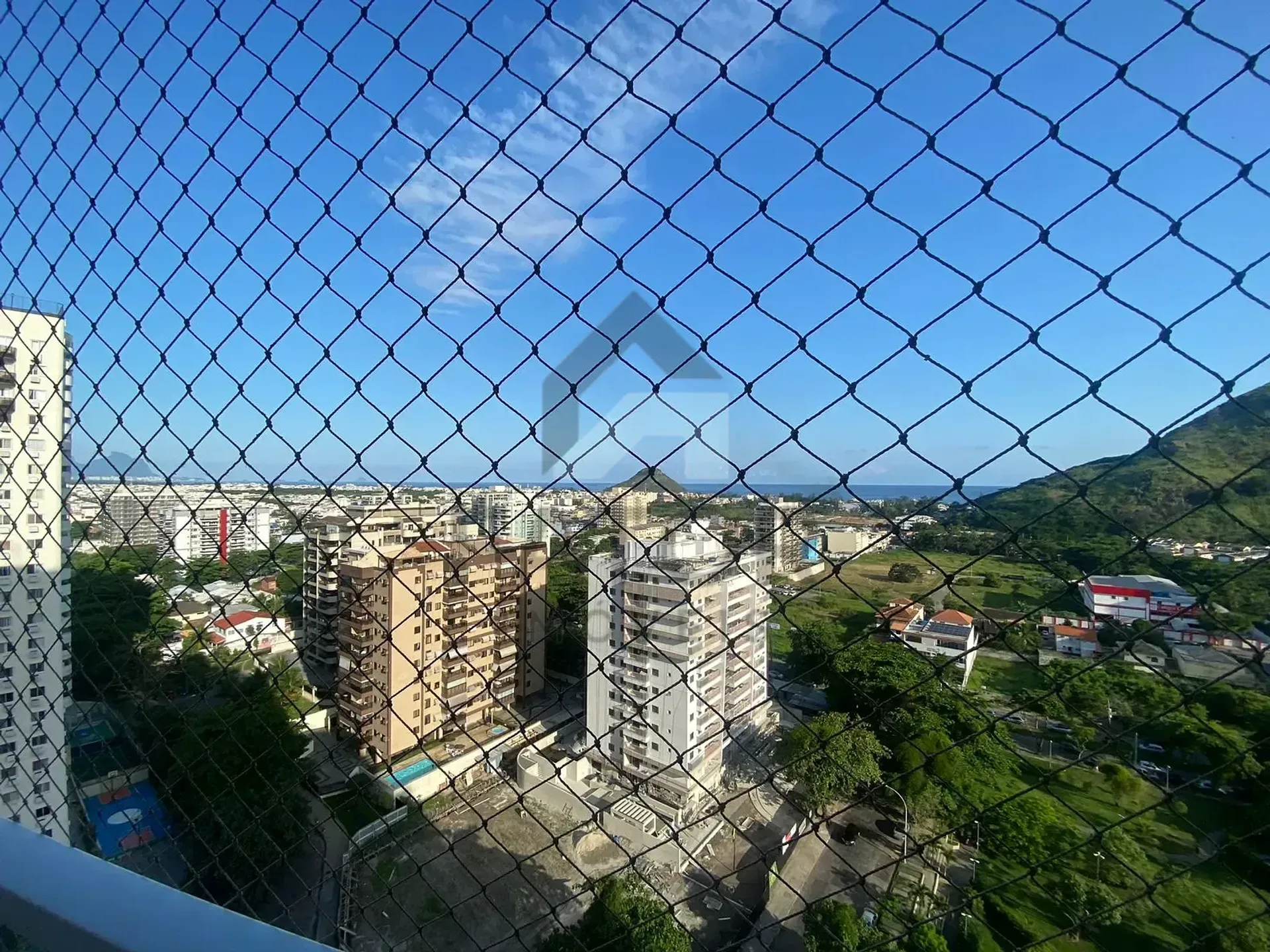 Rental apartment with 3 bedrooms, 3 baths and balcony — photo 43