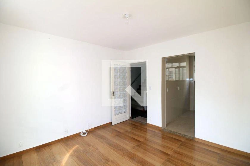 Apartment, 48 m², with wood or laminate floors — photo 13