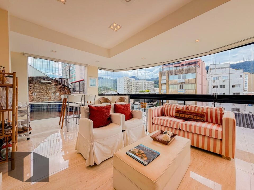Furnished apartment, 186 m², with a grill on the balcony