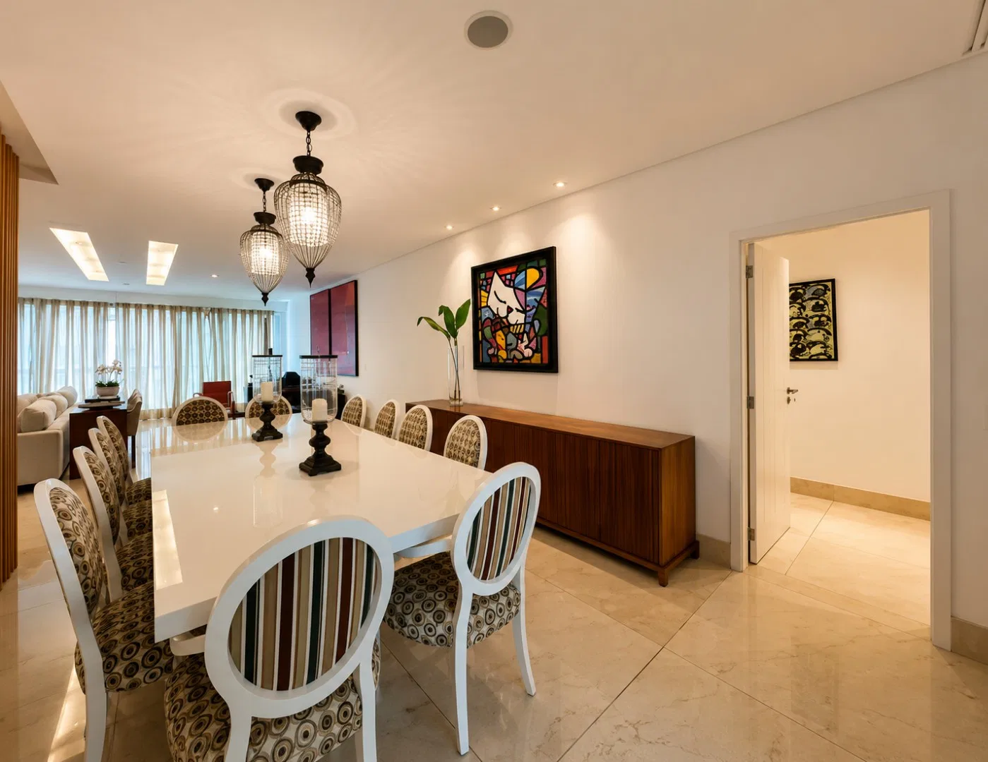 Rental apartment with 4 en-suite bedrooms and 282 m² — photo 28