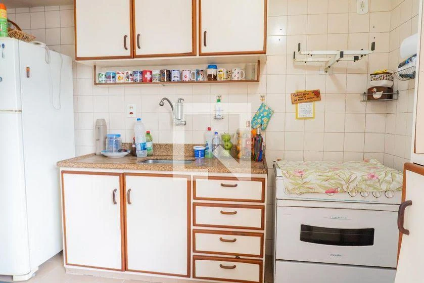 3-bedroom apartment with a washing machine — photo 10