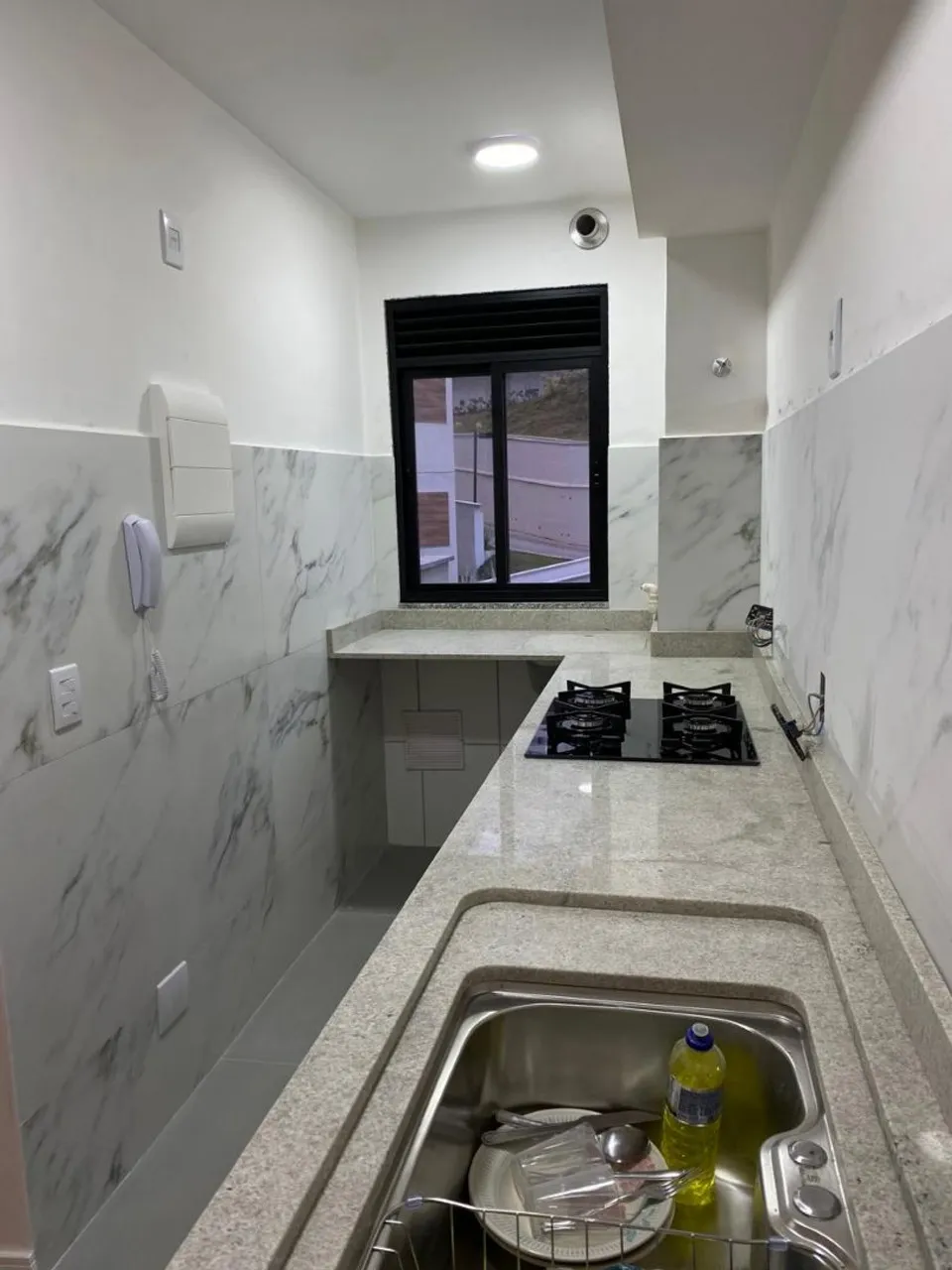 2 quartos e vista para as montanhas: apartamento de 43 m²