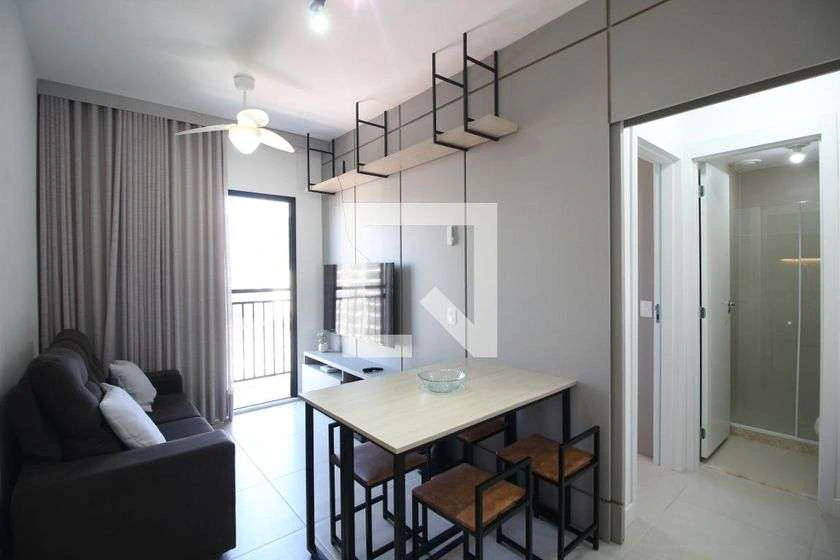 Furnished 1-bedroom apartment with open-plan kitchen