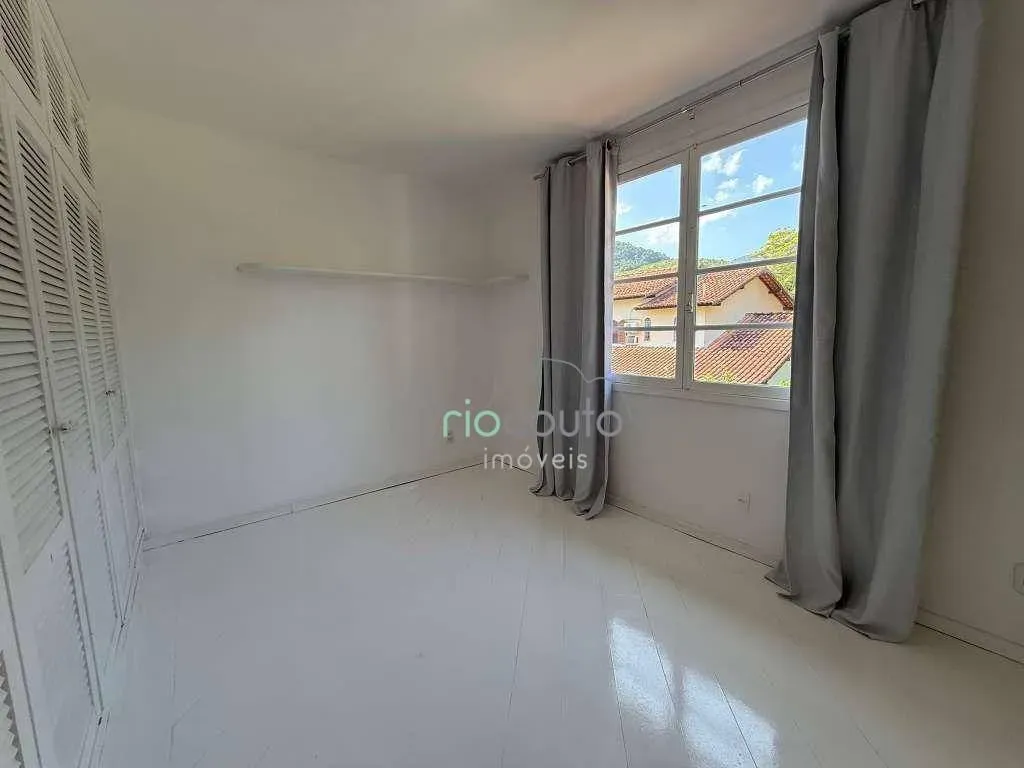 Casa com 5 quartos, 990 m² e 2 vagas, perto das janelas — photo 94