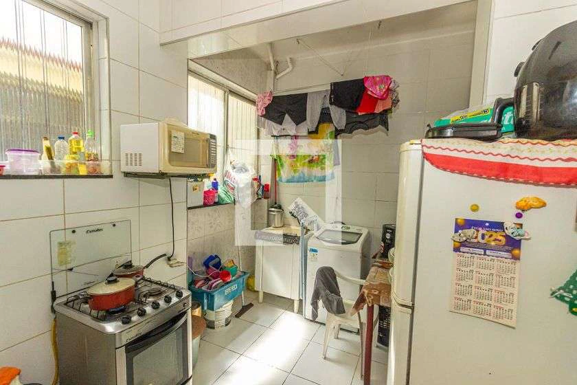 Apartamento mobiliado com 2 quartos e cozinha com fogão a gás — photo 29