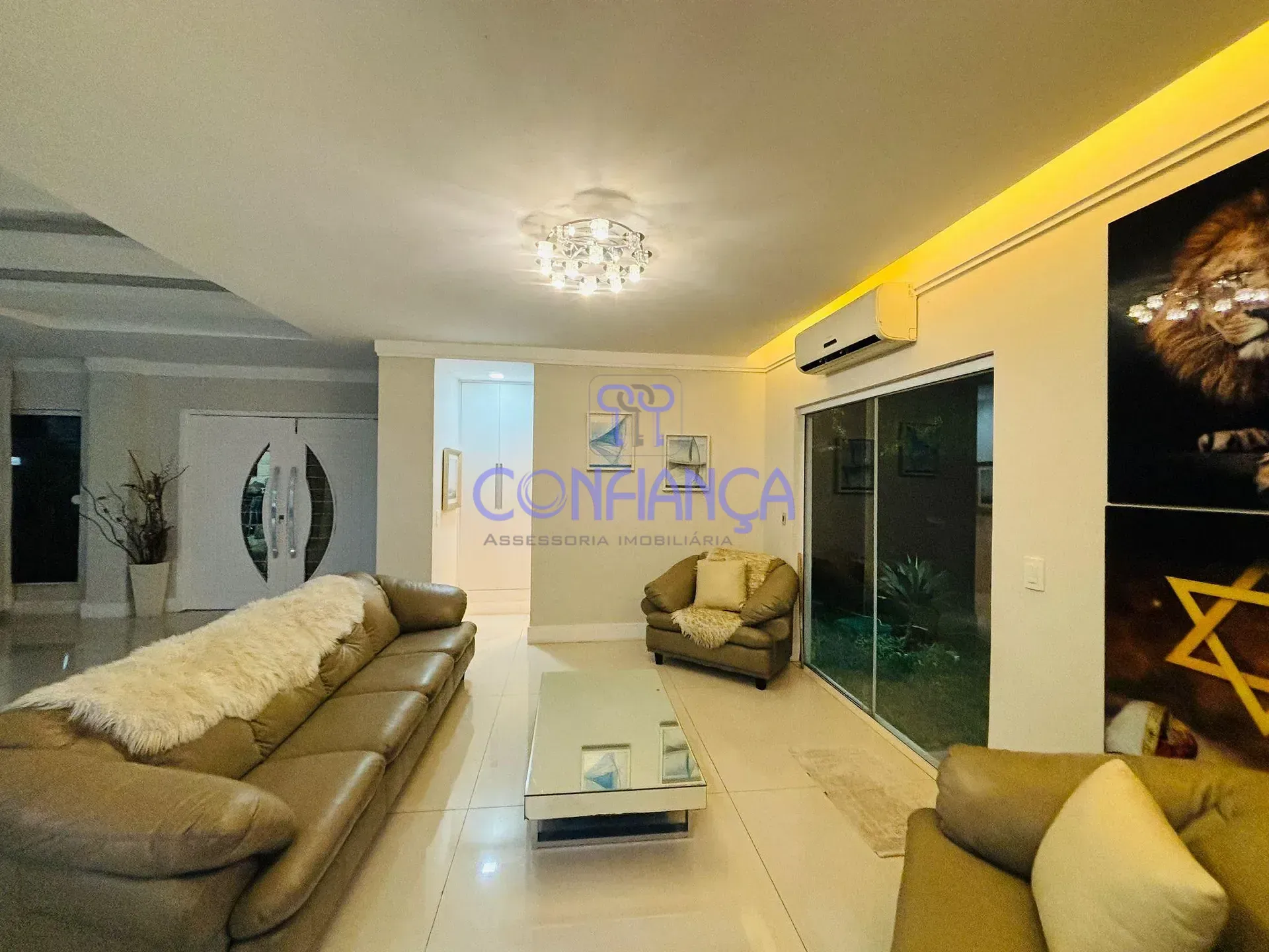 House with 4 en-suite bedrooms and 6 bathrooms — photo 16