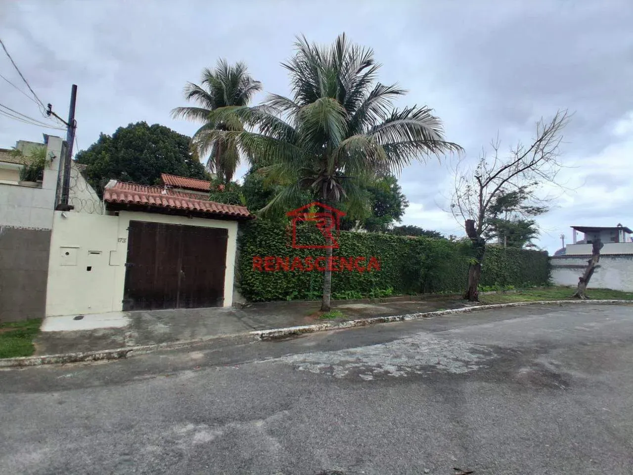 3-bedroom house, all with their own bathrooms, 329 m² — photo 6