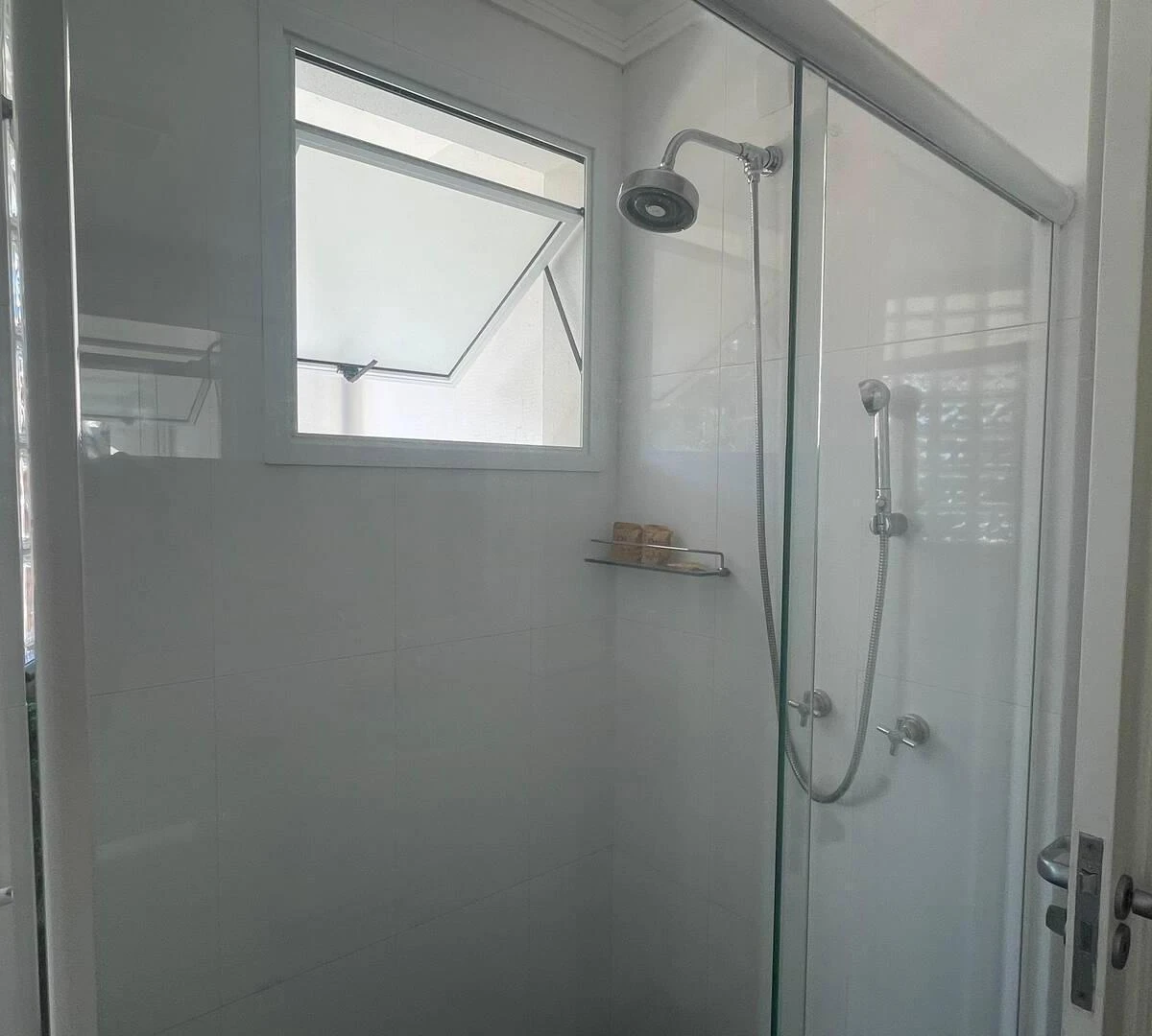 Home office in a 4-bedroom house, 320 m² — photo 17