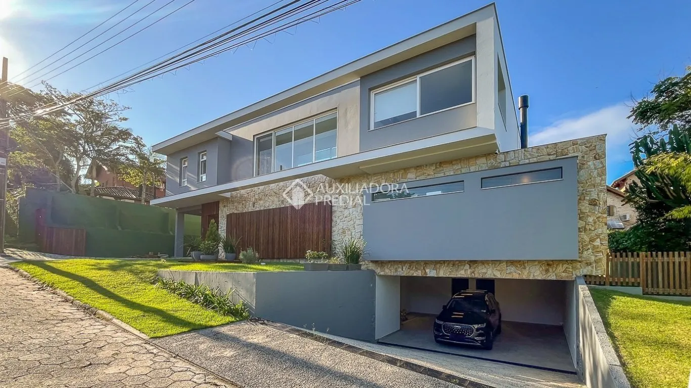 Furnished 431 m² house with 4 bedrooms and 6 bathrooms — photo 7