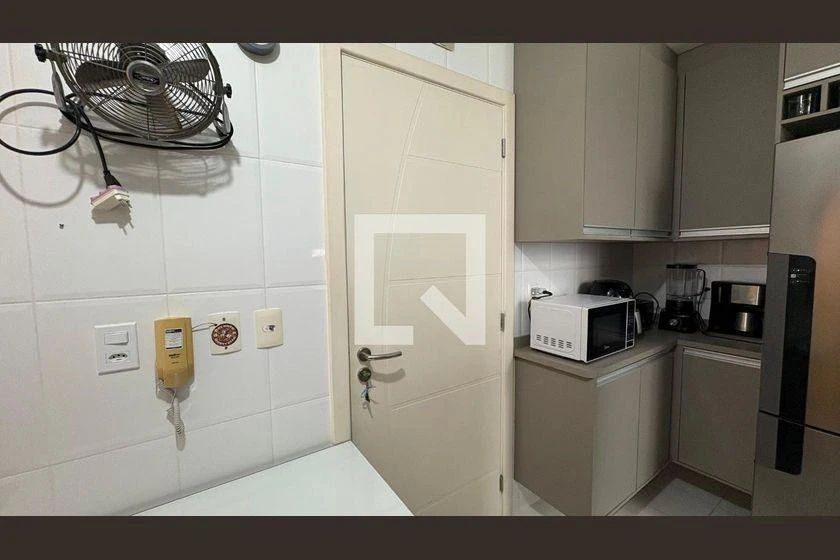 Furnished apartment, 100 m², with a grill on the balcony — photo 44