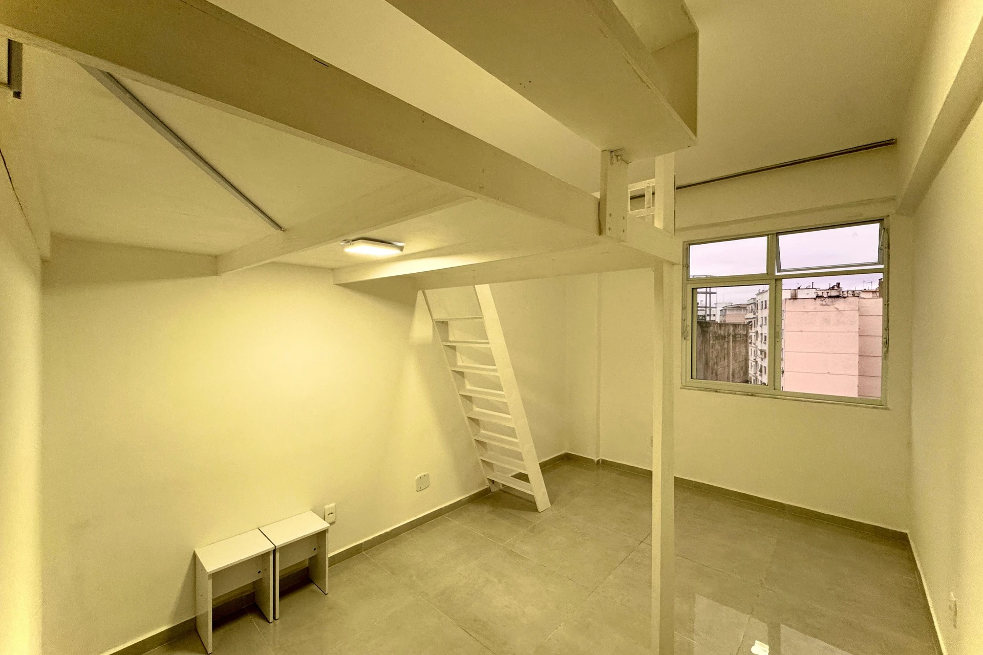 Apartamento de 1 quarto com espaço de home office, Centro