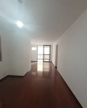 Apartment on the 1st floor with a glass-enclosed balcony — photo 11