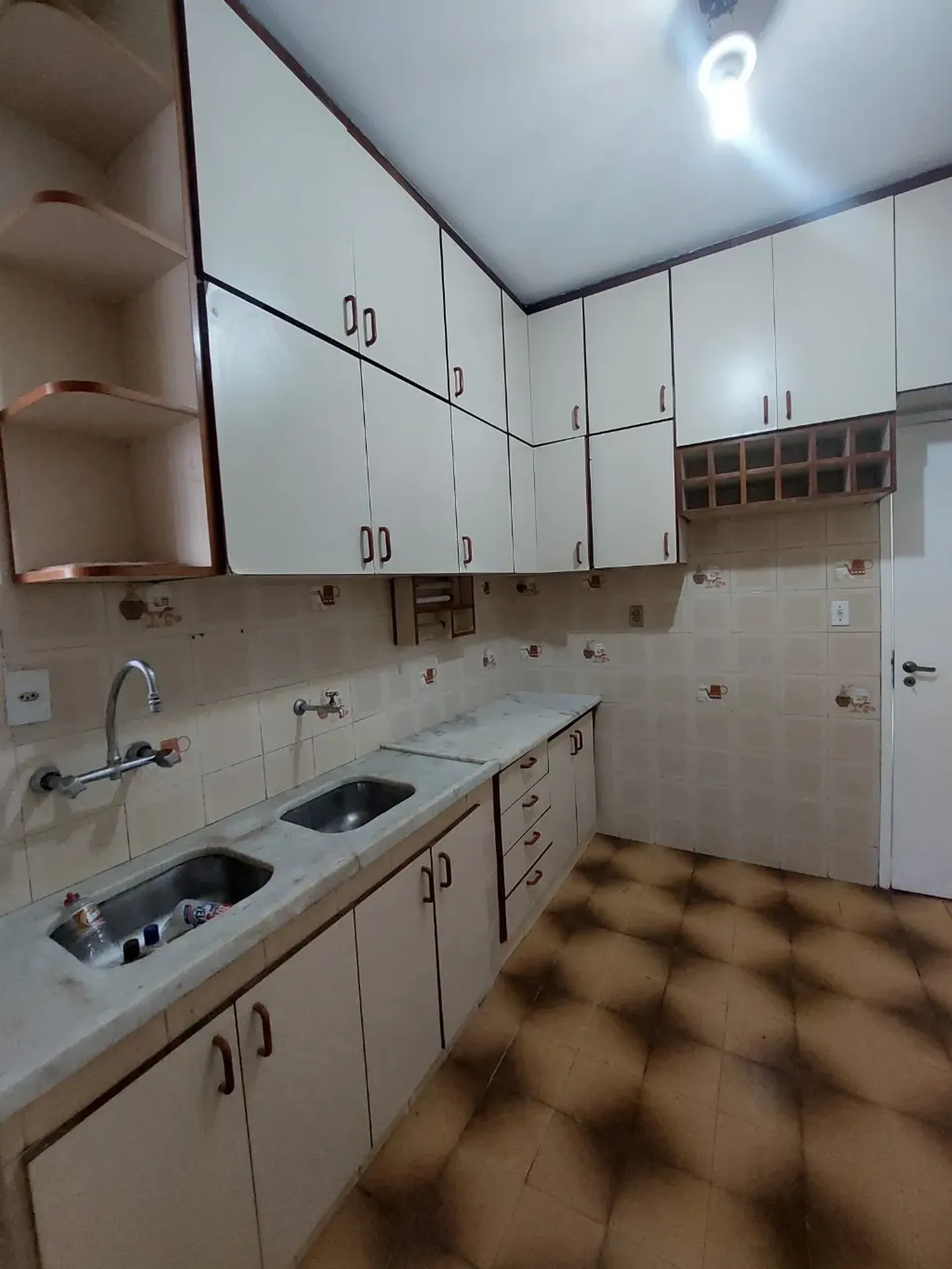 3-bedroom apartment with built-in wardrobes — photo 20