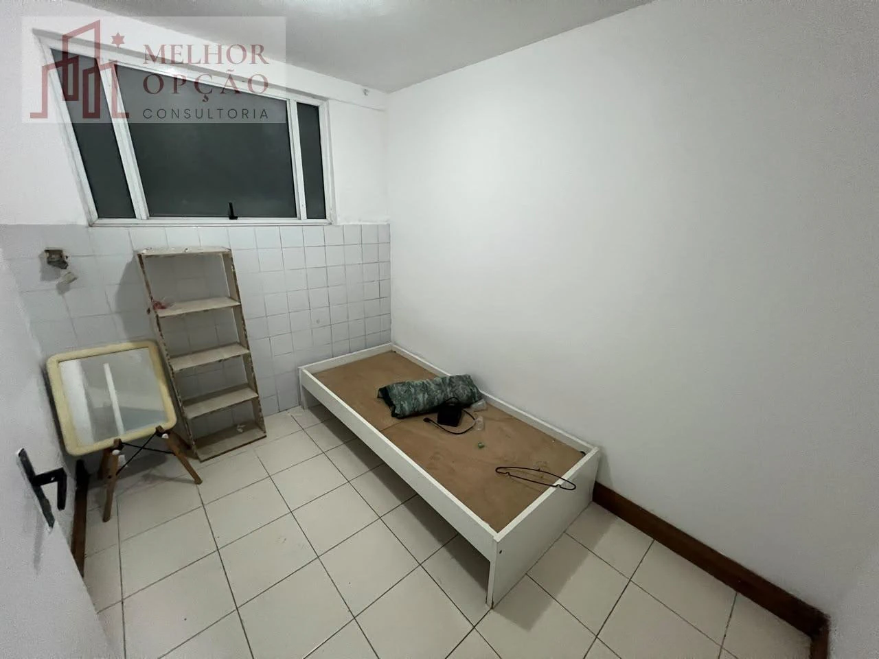 Будинок 650 м² з гардеробною та балконом із грилем — photo 11