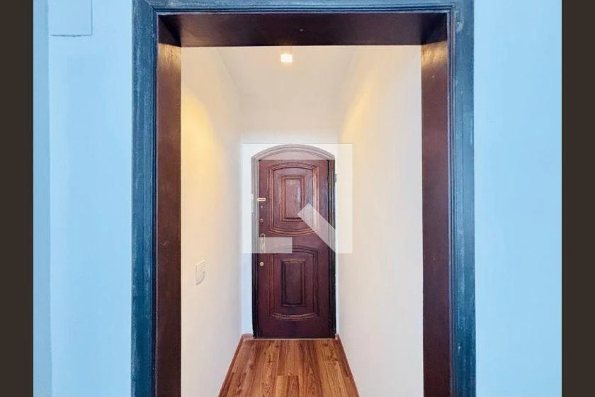 Walk-in closet in a 3-bedroom apartment, 83 m² — photo 27