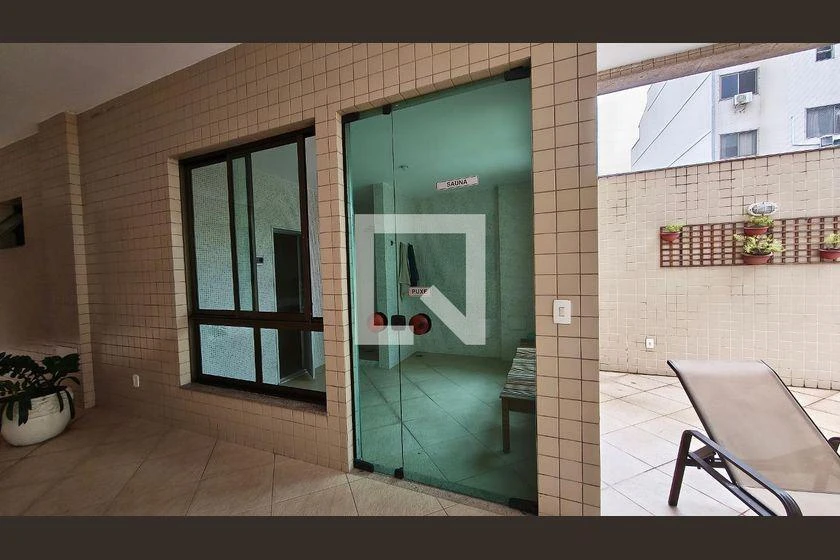 Apartamento com 3 suítes, varanda e 193 m² — photo 46