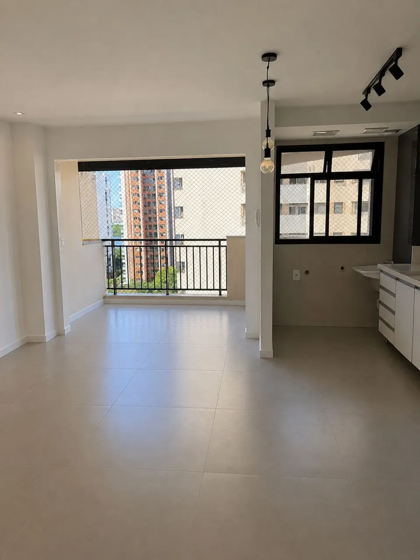 Apartamento mobiliado de 2 quartos em condomínio com sauna — photo 2