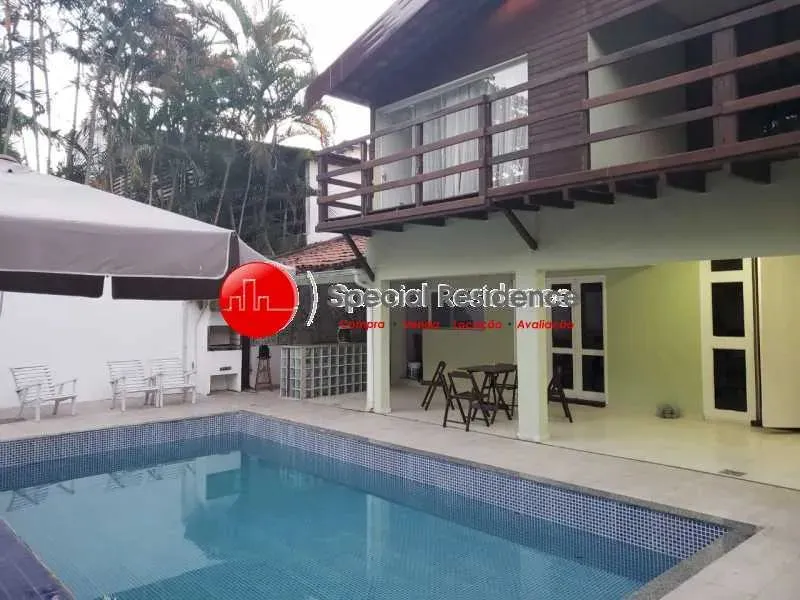 Casa duplex com 5 dormitórios e churrasqueira na varanda — photo 11