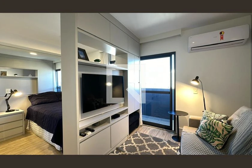 Furnished studio with an open-plan kitchen and 1 bath — photo 6