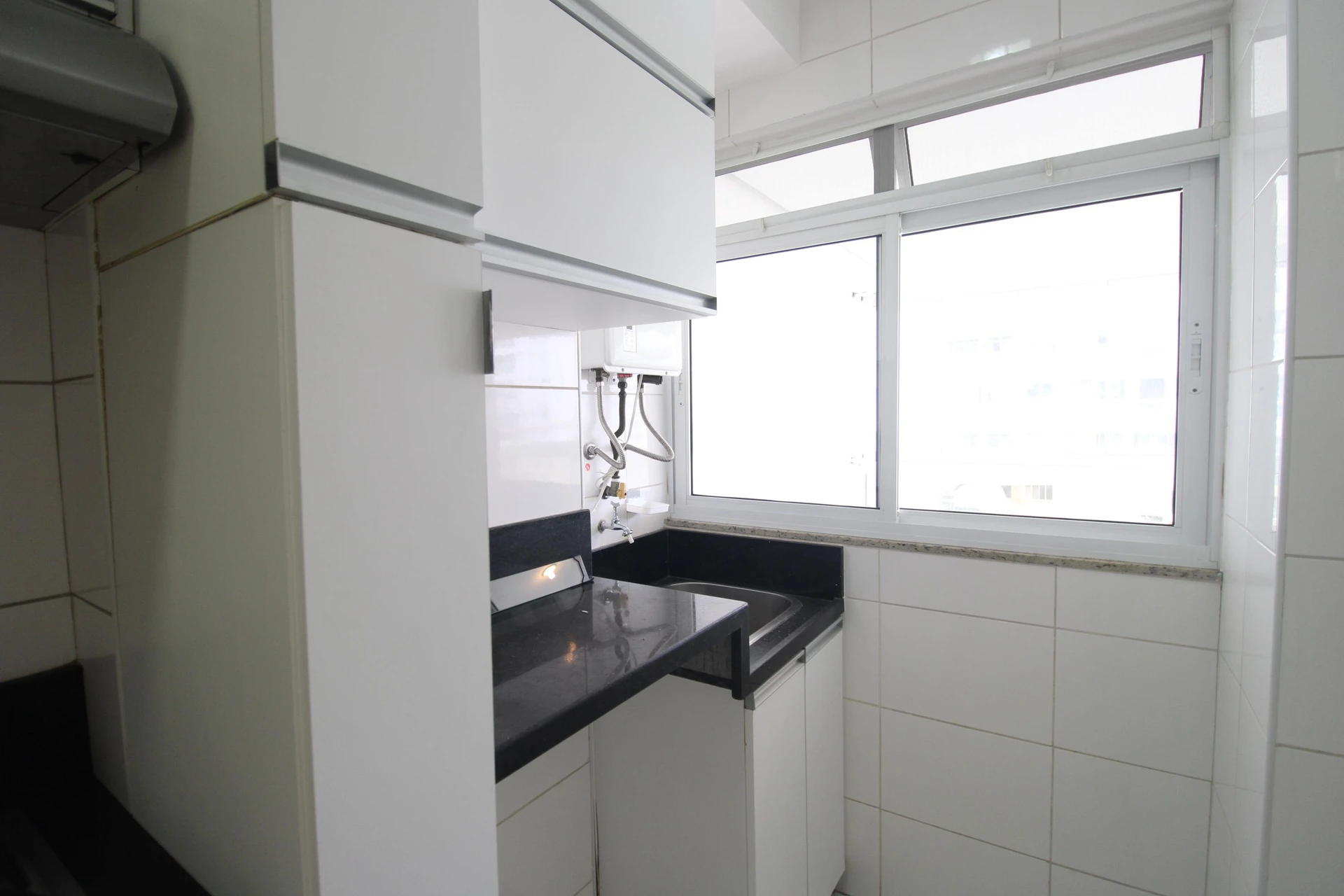 Apartment with 3 bedrooms and 2 bathrooms plus balcony — photo 41