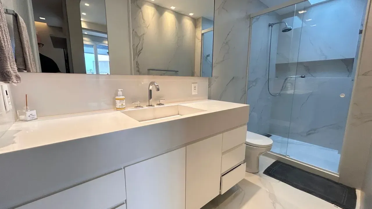 Duplex penthouse with 1 bedroom and 2 bathrooms — photo 9