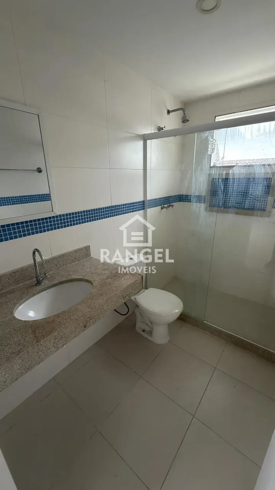 House, 412 m², with a private pool — photo 29