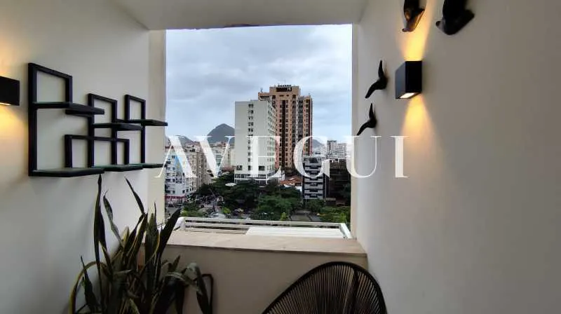 Apartamento mobiliado com 2 quartos e varanda de vidro — photo 15
