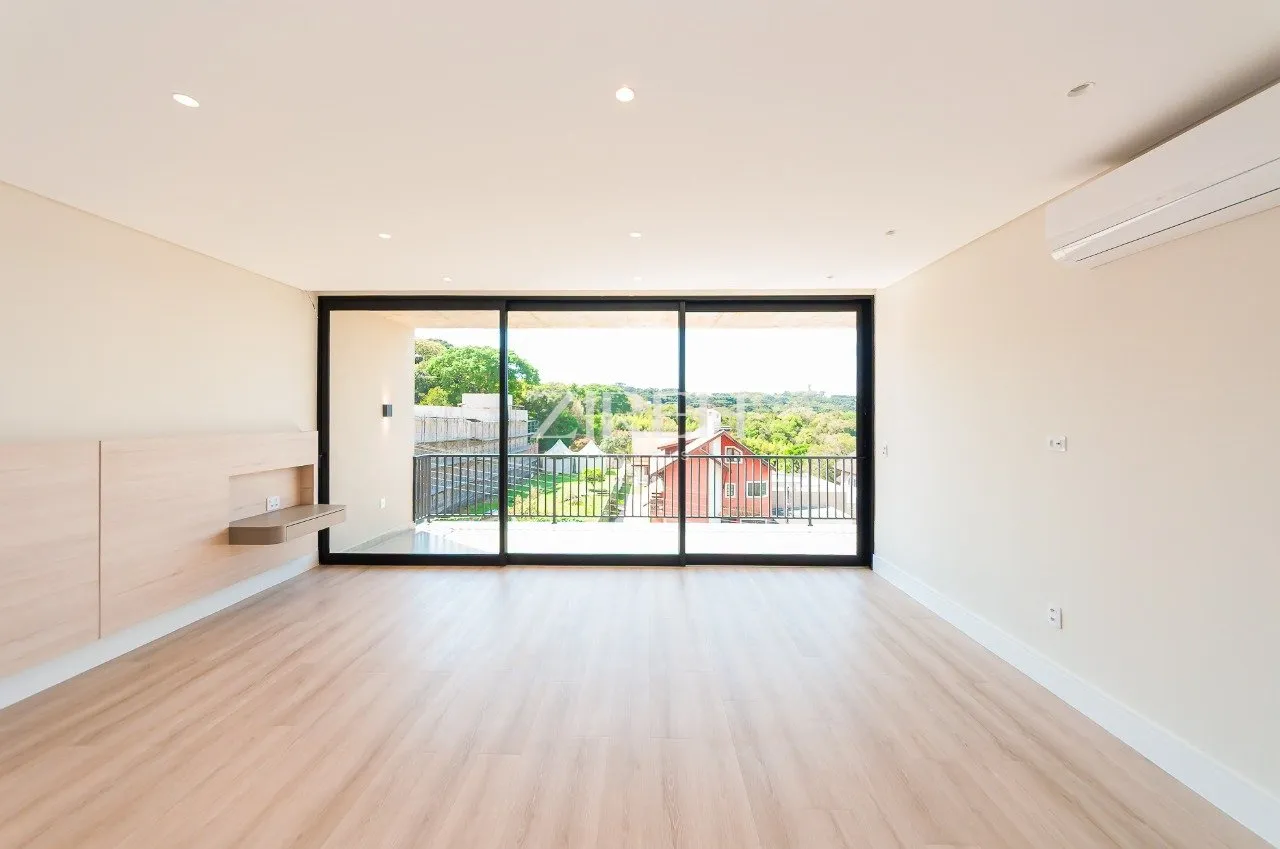 3-bedroom house with a bathtub — photo 23