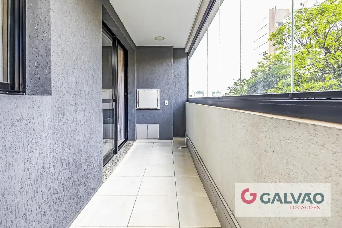 Apartment on the 6th floor with a glass-enclosed balcony — photo 15