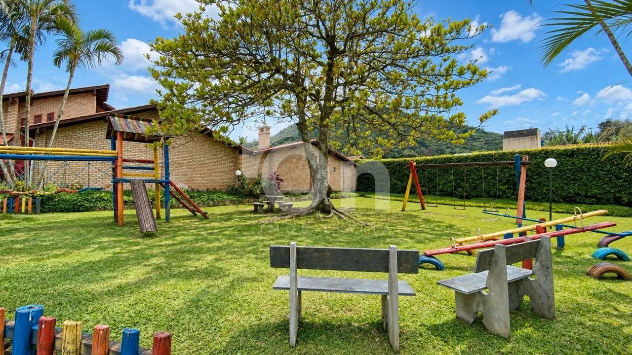 Furnished house, 238 m², with a dishwasher — photo 32