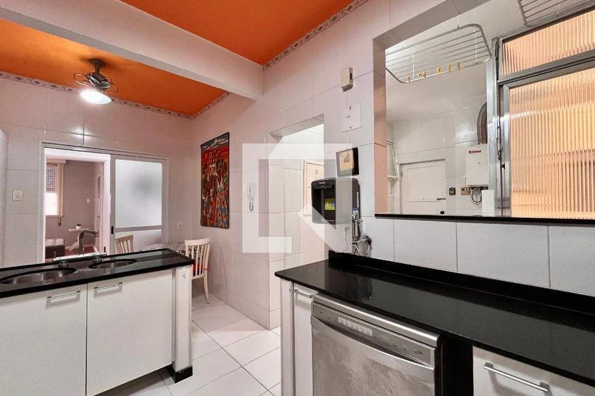 3-bedroom apartment with 301 m² and no parking — photo 30