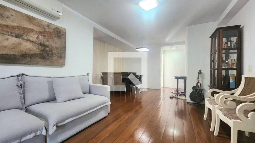 Home office in a 4-bedroom apartment, 220 m² — photo 5
