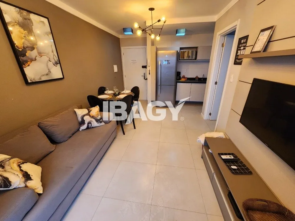 1-bedroom apartment with an open-plan kitchen — photo 4