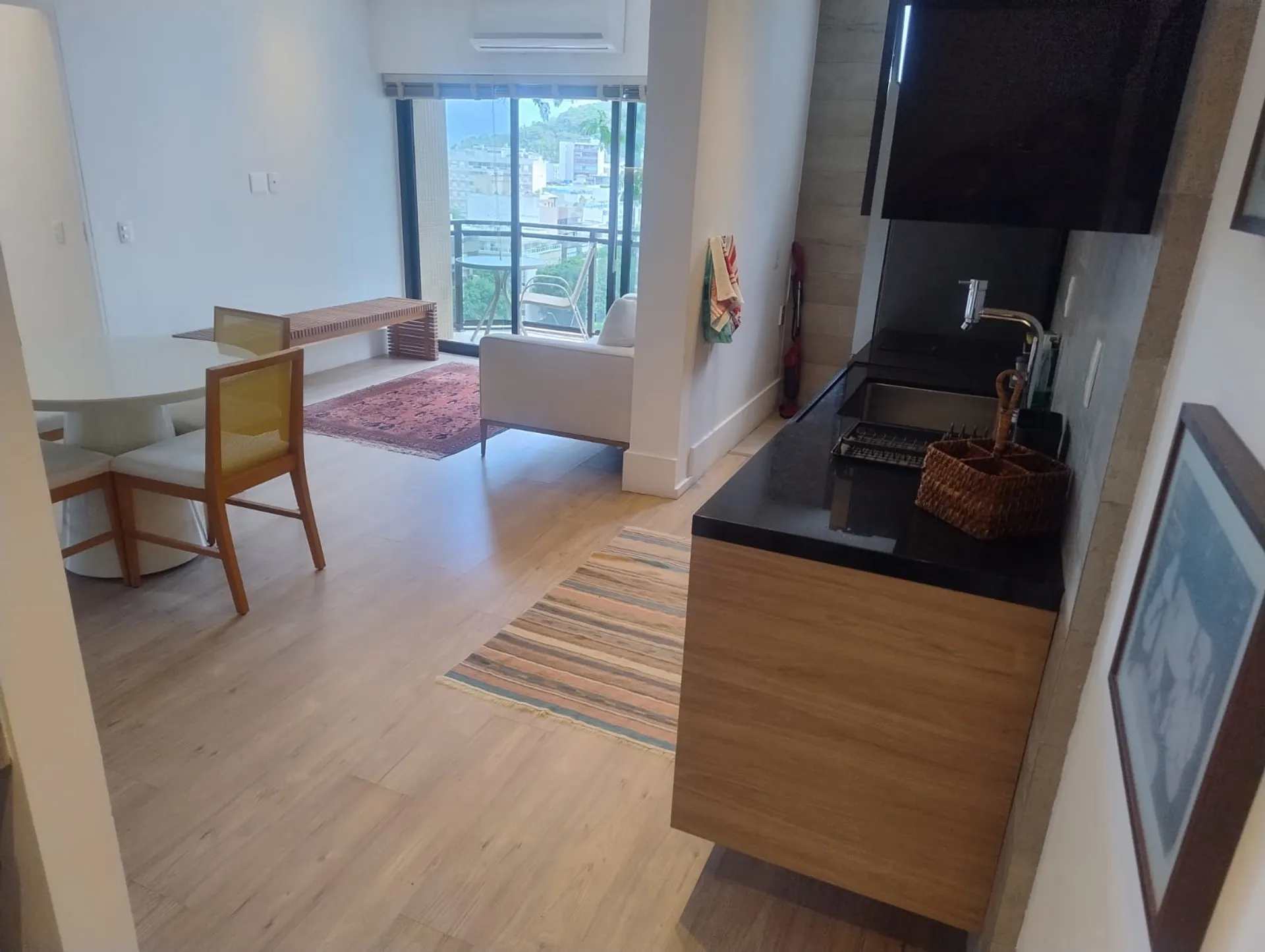 Apartamento mobiliado com 2 suítes e varanda de 62 m² — photo 4