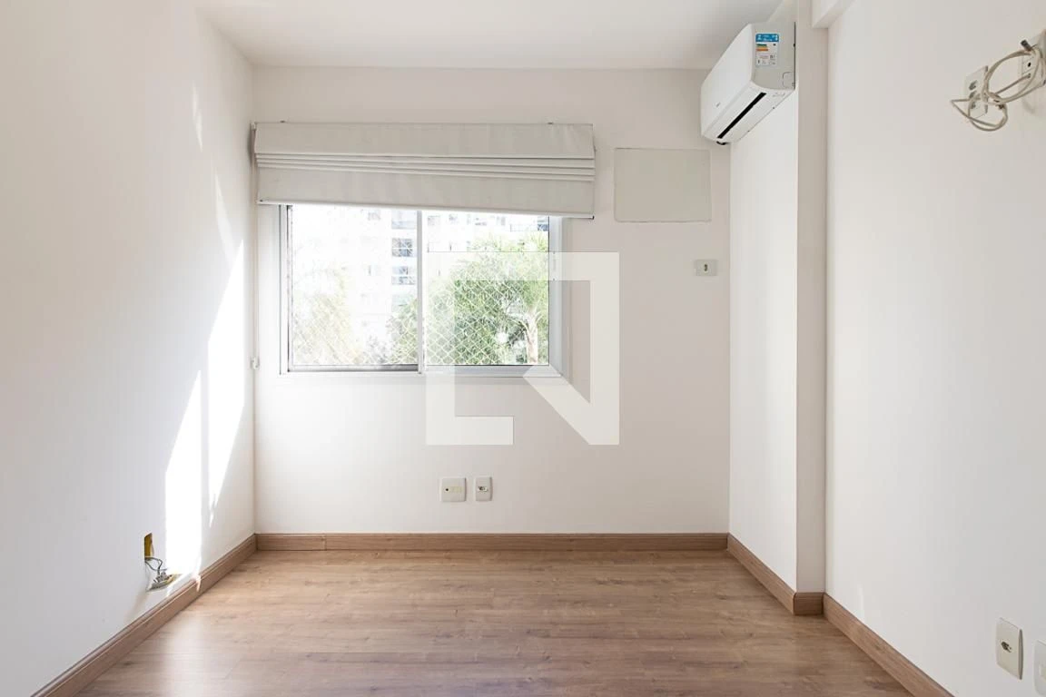 Apartment with 3 bedrooms, balcony and private BBQ — photo 15