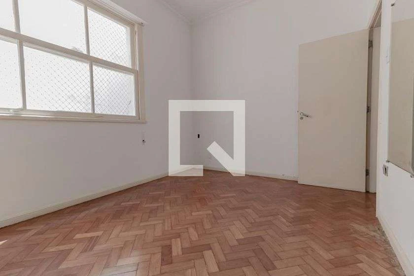 Rental apartment with 3 bedrooms, 160 m² and balcony — photo 22
