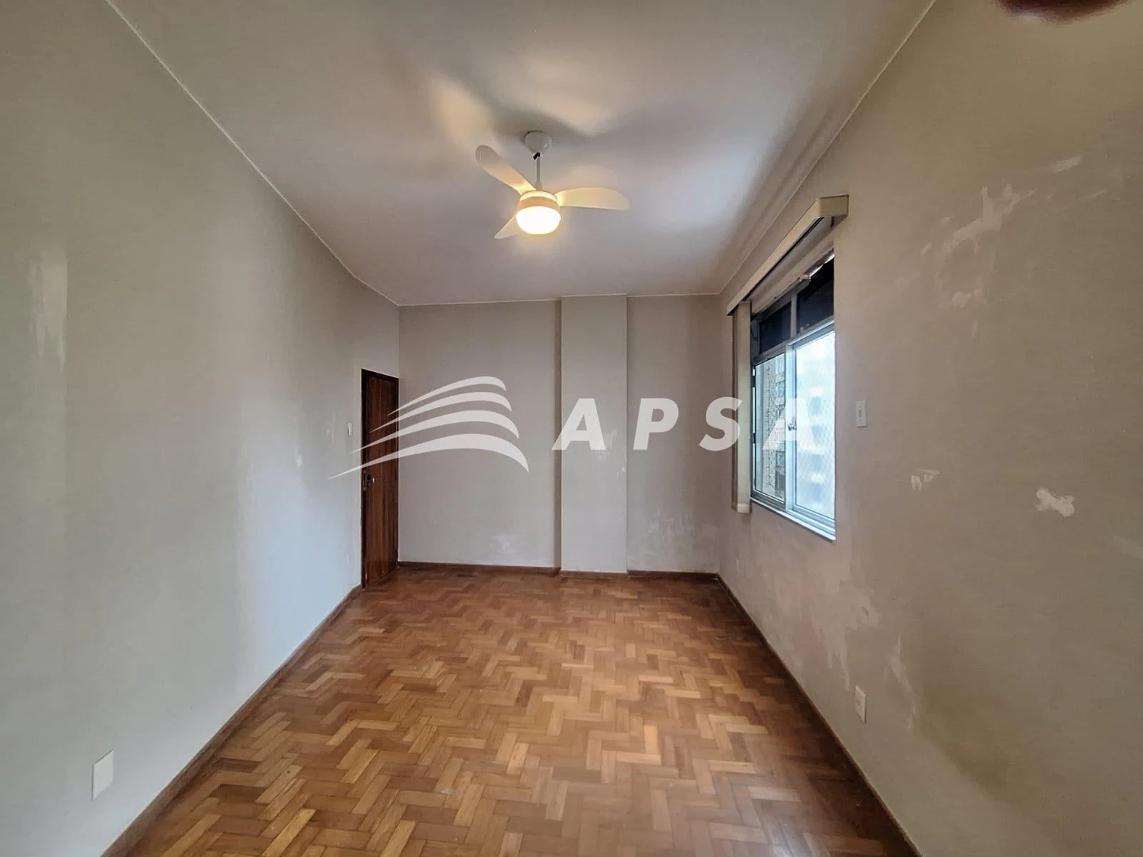 Деревянный пол или ламинат и 2 спальни: квартира 92 м² — photo 17