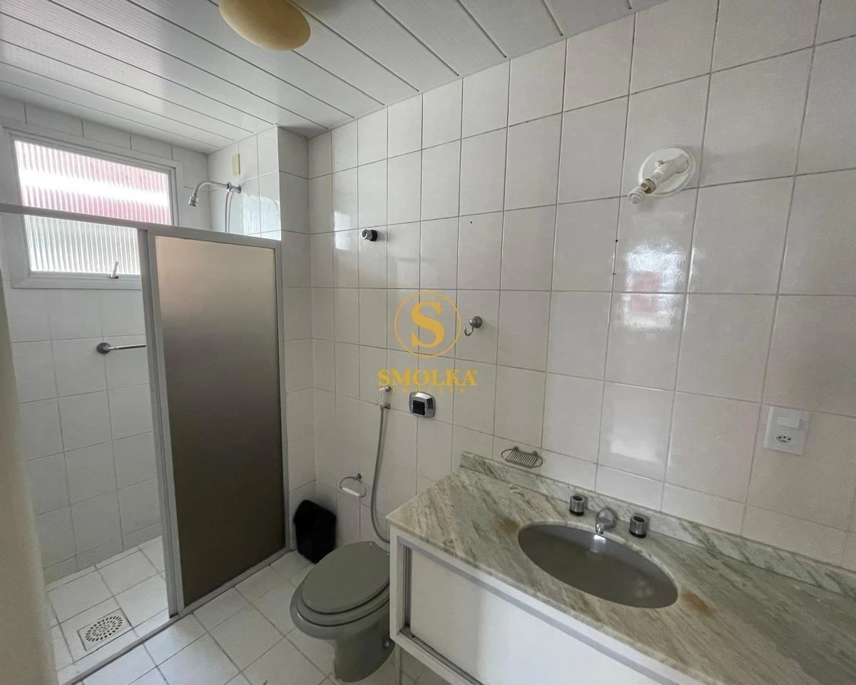 Apartment, 114 m², with wood or laminate floors — photo 5