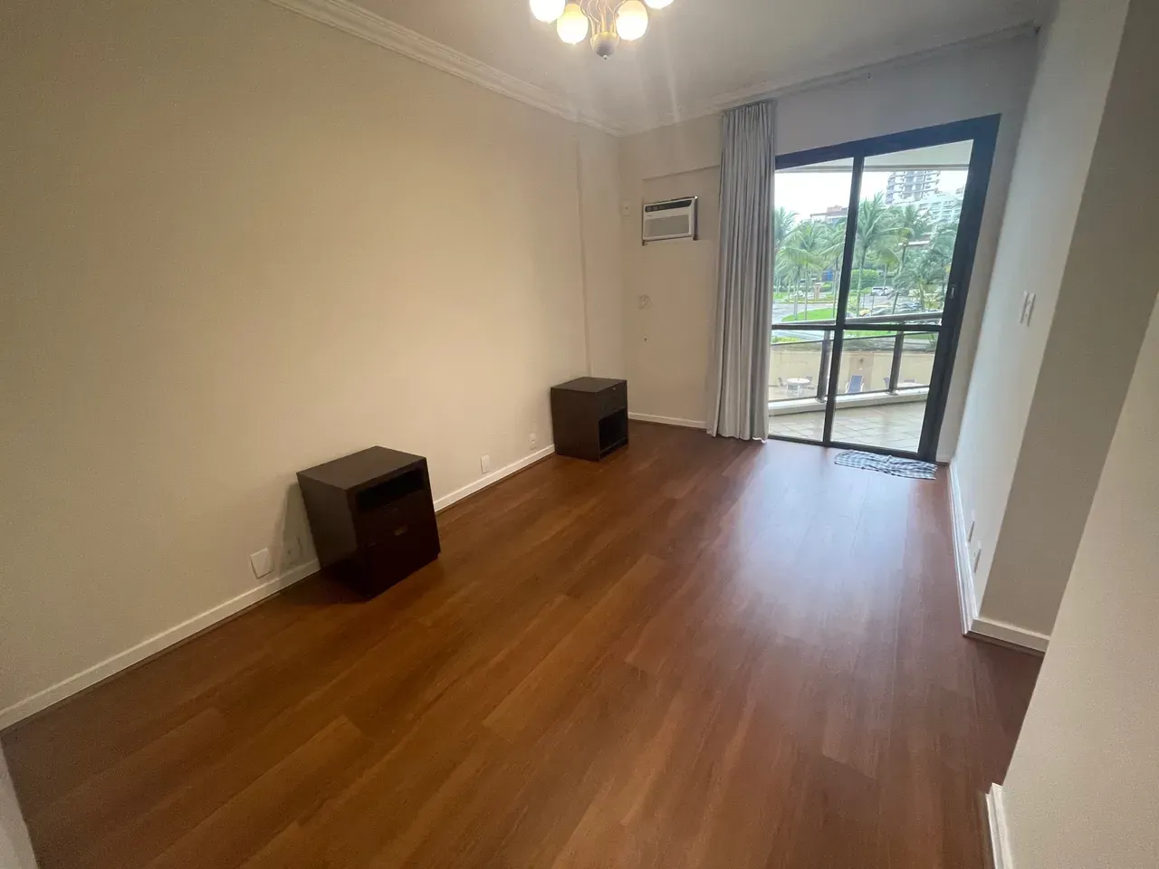 1-bedroom apartment with open kitchen and balcony — photo 14