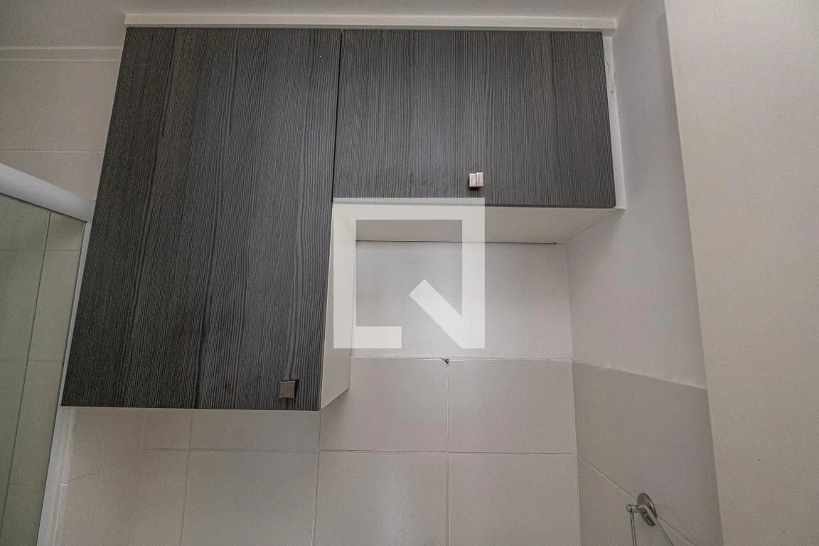Furnished 2-bedroom apartment with a balcony — photo 25