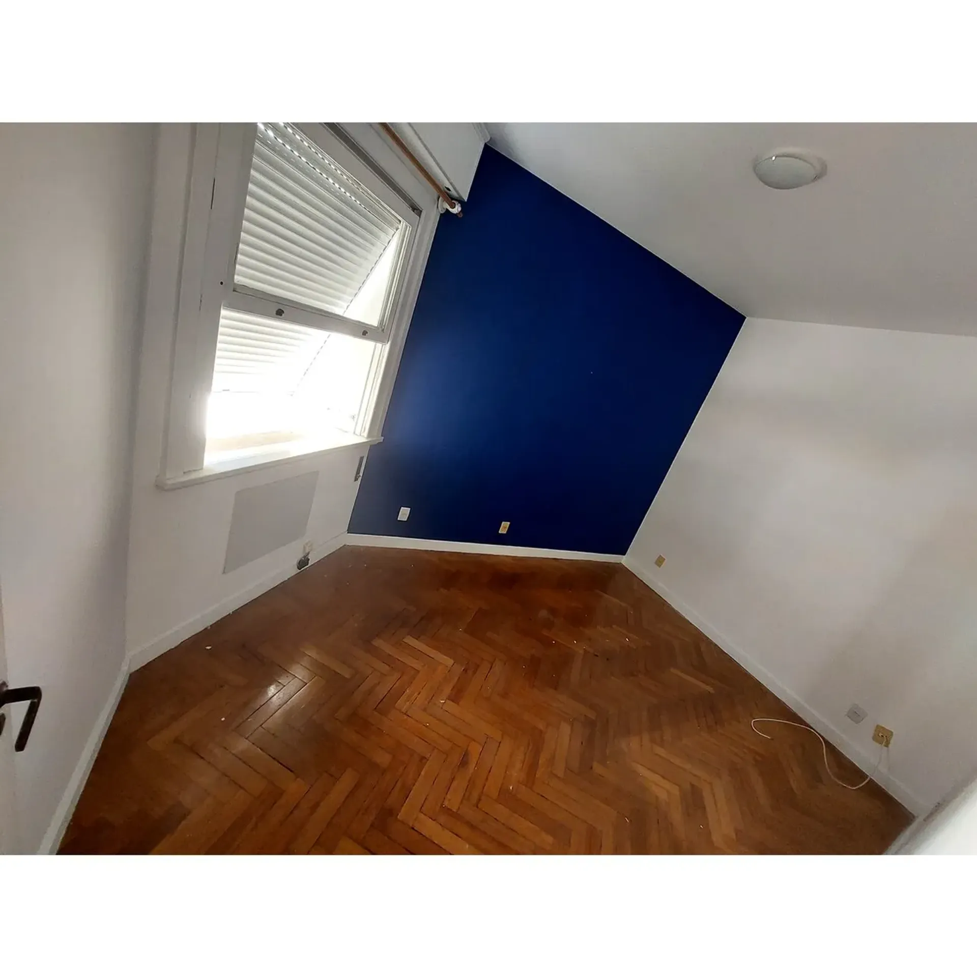 Home office in a 3-bedroom apartment, 132 m² — photo 5
